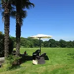 Lechemia 3* Сали-де-Беарн