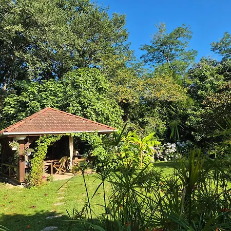 Léchémia Bed & Breakfast 3*