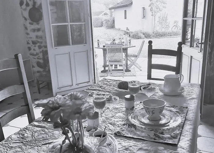 Couette-café Léchémia 3*